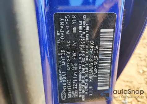 2023 Hyundai Elantra Sel z USA, uszkodzony, nr VIN KMHLM4AG1PU584492